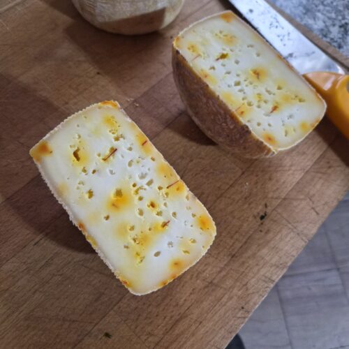 Pecorino di Carmasciano con Zafferano