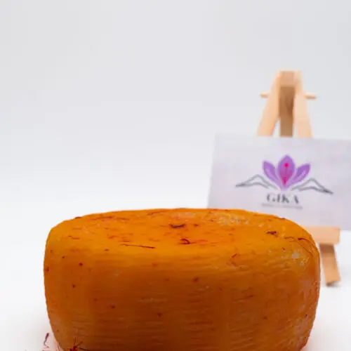 Pecorino con copertura di Zafferano